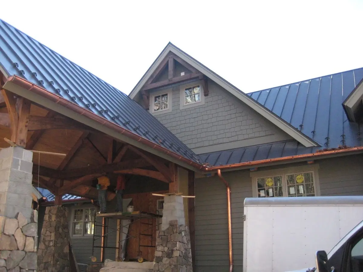 Craftsman Roofing team delivering quality roofing work in Columbia City